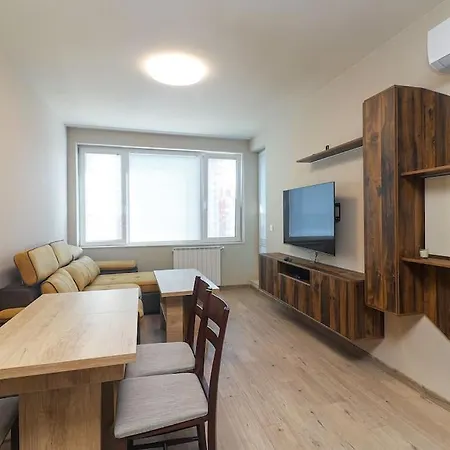 Cherkovna Garage !!! Apartamento *